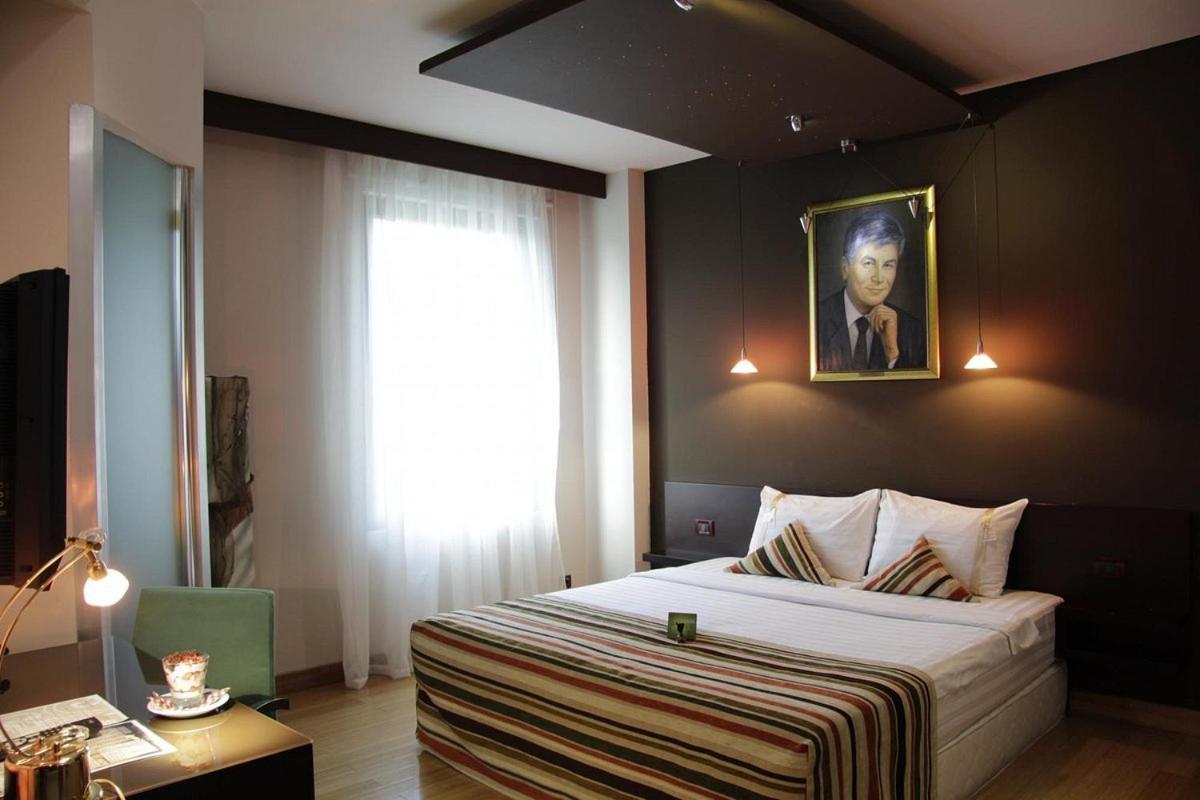 Design Hotel Mr President Белград Экстерьер фото